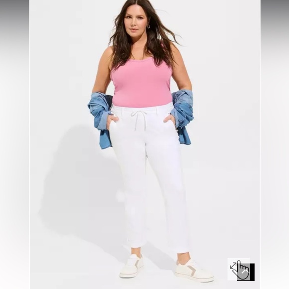 NWT Torrid Weekend Boyfriend Super Soft Mid-Rise Jean - Picture 6 of 7